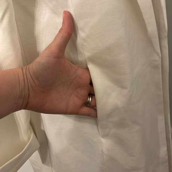 HAVE Los Angeles White Lab Coat - Picture 4 of 10